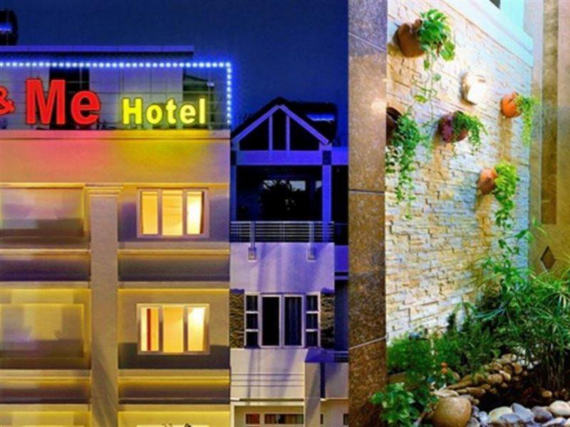 U And Me Hotel Tan Phong Exterior foto